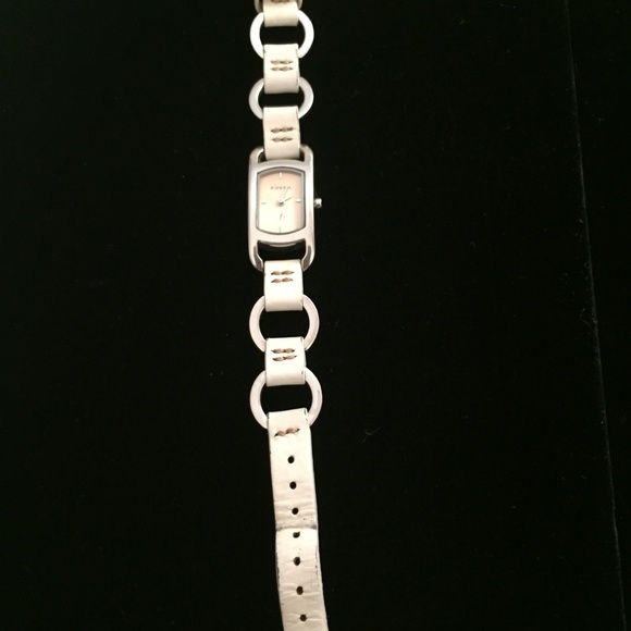 FOSSIL F2 LADIES/TEEN WATCH